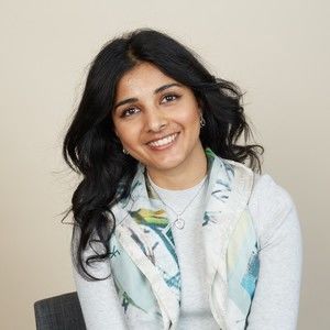 Meet your Posher, Insiya